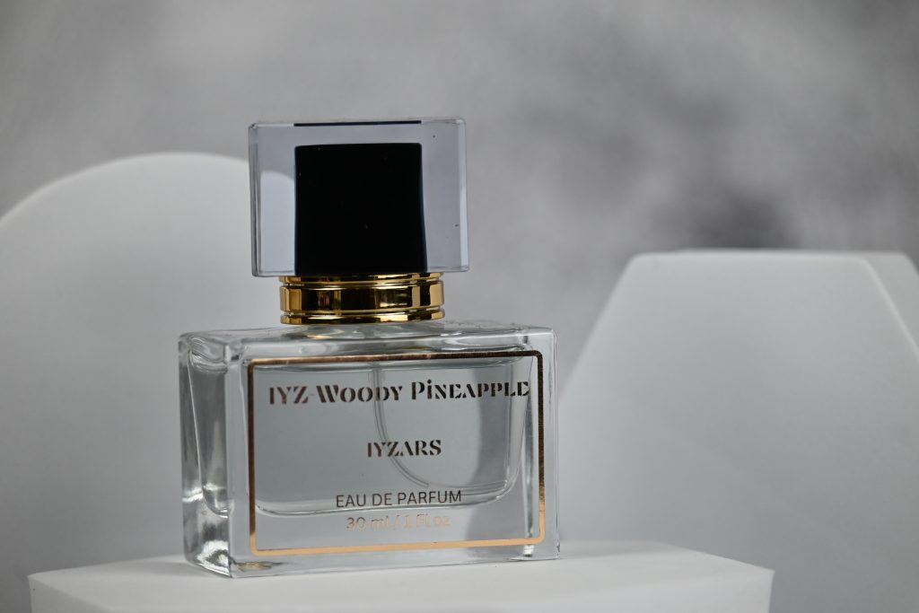 IYZ-Woody Pineapple